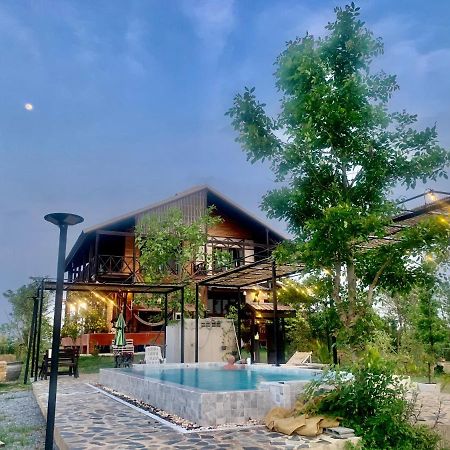 Rang Robin Farmstay With Swimming Pool Ban Wang Muang 외부 사진